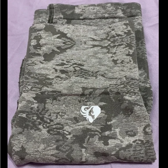 Women’s Best Spandex Bike Shorts 6” - Picture 5 of 5